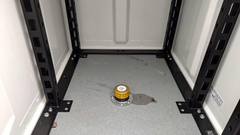 Leak protection (coolant)